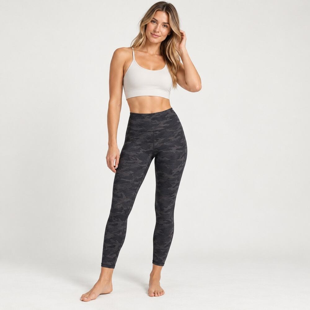 Athleisure Vuori Clean Elevation Short Black Camo Leggings VW444 Yoga Minimalist